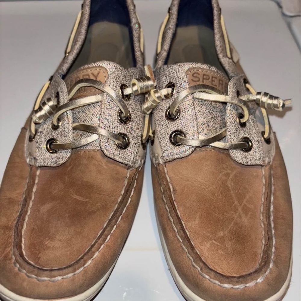 Sperry Women’s tan, cream, & gold Boat Shoes